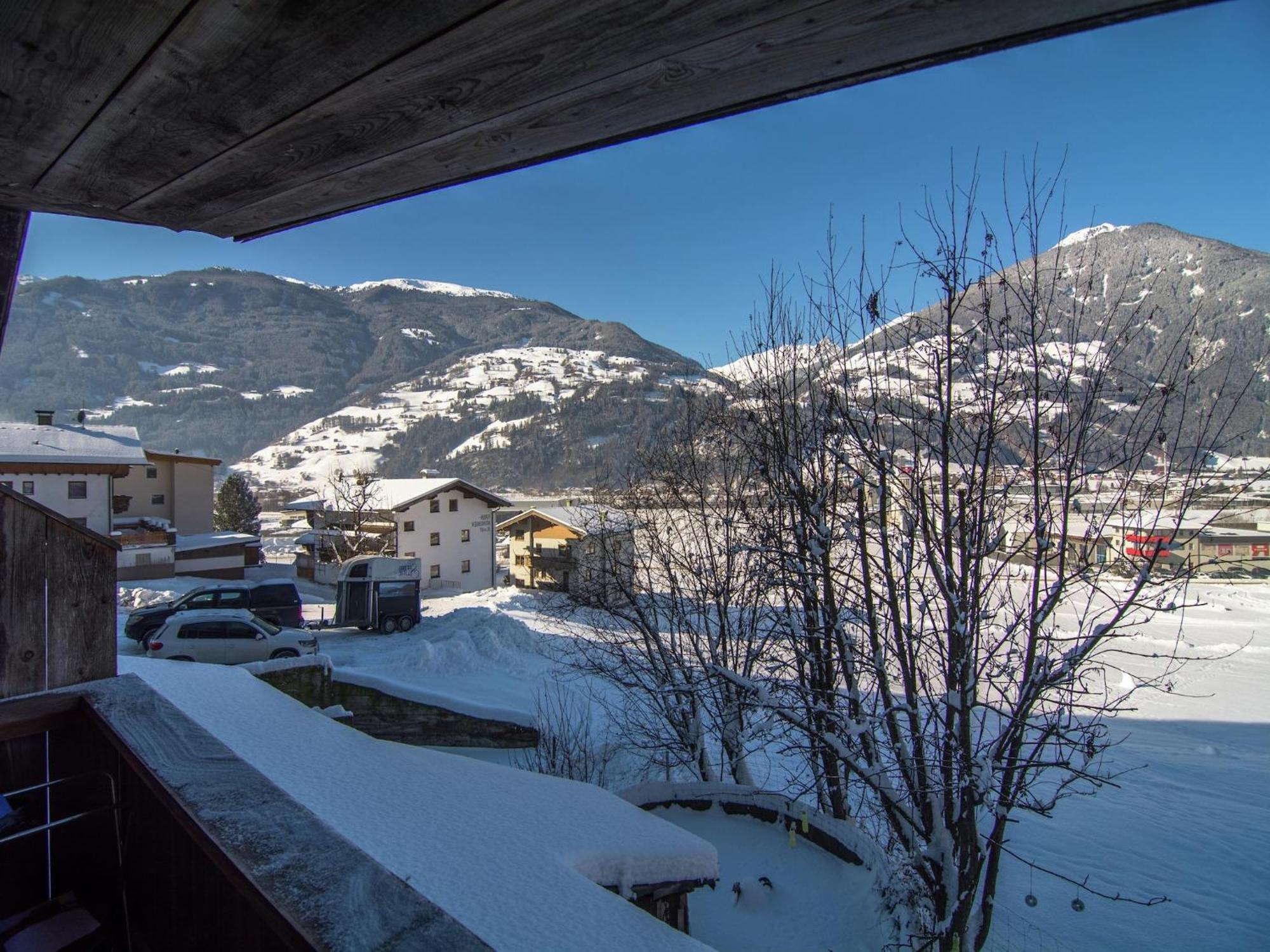 Beautiful Flat In Kaltenbach Near The Ski Area Екстериор снимка